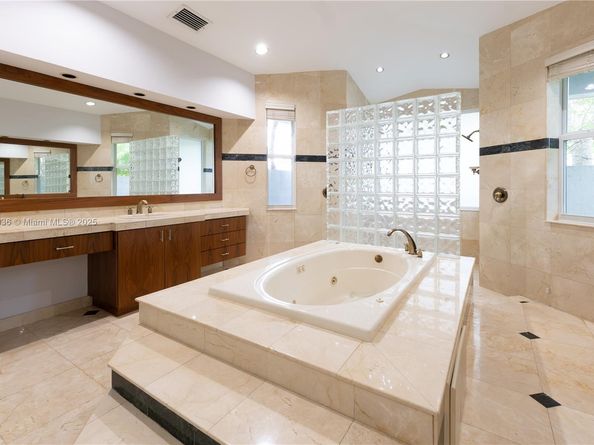 7440 SW 170th Ter, Palmetto Bay FL 33157