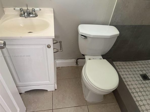 1450 N 64th Ave, Hollywood FL 33024