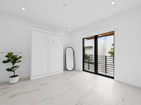 1056 N Victoria Park Rd, Fort Lauderdale FL 33304