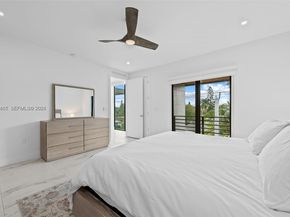 1056 N Victoria Park Rd, Fort Lauderdale FL 33304