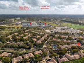 3892 Tree Top Dr, Weston FL 33332
