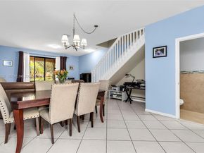 3892 Tree Top Dr, Weston FL 33332