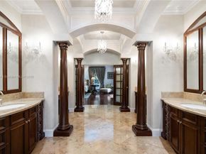 4620 Granada Blvd, Coral Gables FL 33146