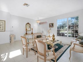 1008 NW 180th Ave, Pembroke Pines FL 33029