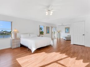 1008 NW 180th Ave, Pembroke Pines FL 33029