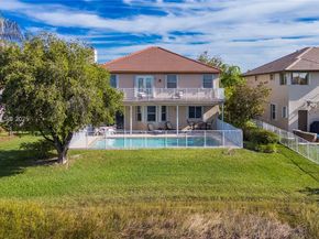 1008 NW 180th Ave, Pembroke Pines FL 33029