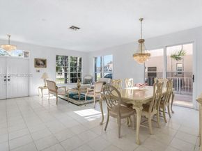 1008 NW 180th Ave, Pembroke Pines FL 33029