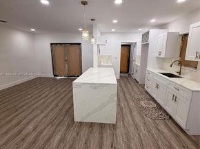 1014 W 66th St, Hialeah FL 33012