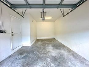 404 NE 194th Ter, Miami FL 33179