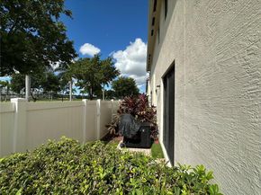 404 NE 194th Ter, Miami FL 33179