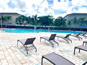 404 NE 194th Ter, Miami FL 33179
