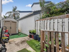 221 NE 212th St, Miami FL 33179