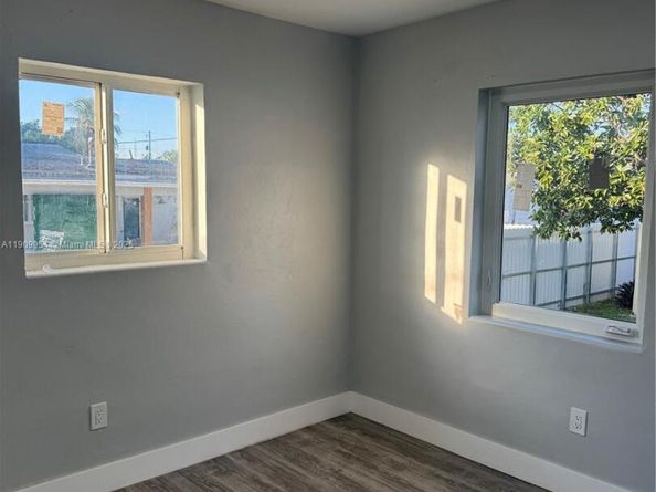 13930 Jefferson St, Miami FL 33176