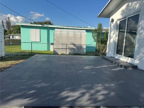 13930 Jefferson St, Miami FL 33176