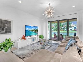 11824 SW 13th Ct, Pembroke Pines FL 33025