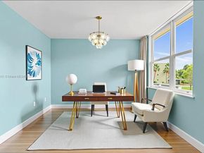 9450 Live Oak Pl 109, Davie FL 33324