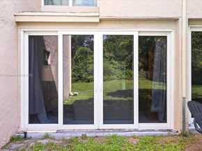9450 Live Oak Pl 109, Davie FL 33324