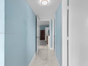 9450 Live Oak Pl 109, Davie FL 33324