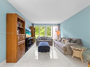 9450 Live Oak Pl 109, Davie FL 33324