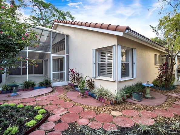 10953 SW 153rd Ct, Miami FL 33196