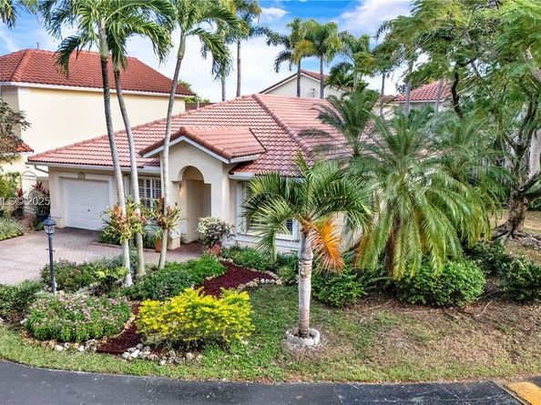 10953 SW 153rd Ct, Miami FL 33196