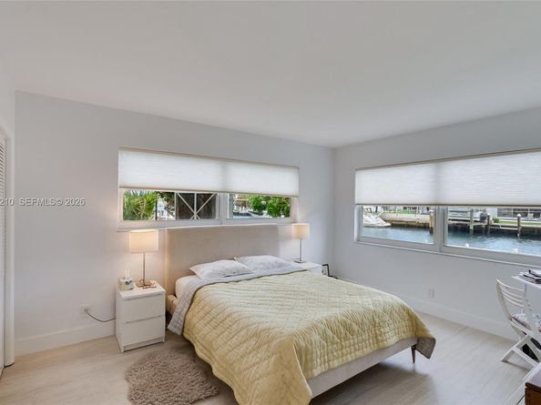 455 Paradise Isle Blvd 101, Hallandale Beach FL 33009
