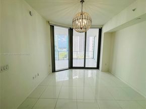 851 NE 1st Ave 1903, Miami FL 33132
