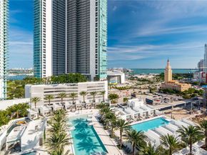 851 NE 1st Ave 1903, Miami FL 33132
