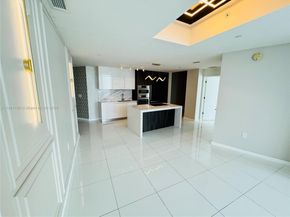 851 NE 1st Ave 1903, Miami FL 33132