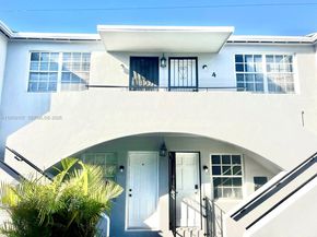 2371 SW 27th St, Miami FL 33133