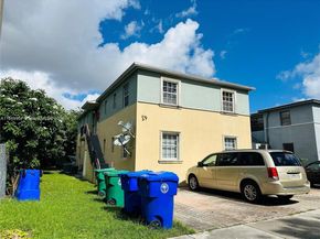 2371 SW 27th St, Miami FL 33133