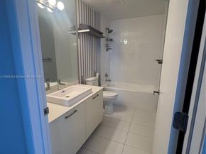 151 SE 1st St 2401, Miami FL 33131