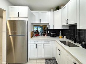 7305 NW 5th Pl 203, Margate FL 33063