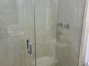 2000 NE 135th St 710, North Miami FL 33181