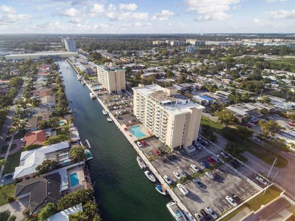 2000 NE 135th St 710, North Miami FL 33181