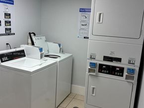 2000 NE 135th St 710, North Miami FL 33181