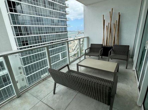 1040 Biscayne Blvd 1505, Miami FL 33132