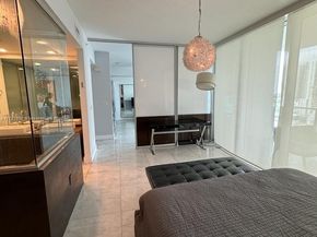 1040 Biscayne Blvd 1505, Miami FL 33132