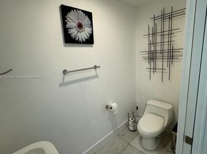 1040 Biscayne Blvd 1505, Miami FL 33132