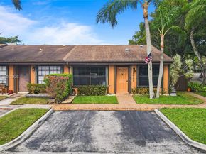 10301 Laurel Ct, Pembroke Pines FL 33026