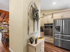 10301 Laurel Ct, Pembroke Pines FL 33026