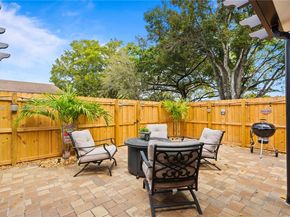 10301 Laurel Ct, Pembroke Pines FL 33026