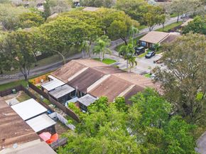 10301 Laurel Ct, Pembroke Pines FL 33026