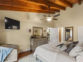 10301 Laurel Ct, Pembroke Pines FL 33026