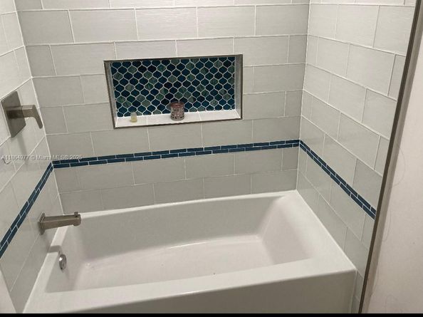 18216 Mediterranean Blvd 419, Hialeah FL 33015