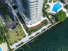 175 SE 25 Rd 2602, Miami FL 33129