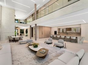 725 NE 77th St, Miami FL 33138