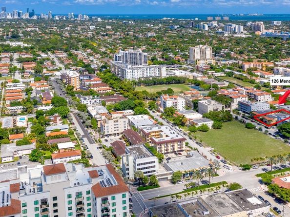 126 Mendoza Ave 5, Coral Gables FL 33134