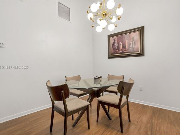 2682 N Nob Hill Rd, Sunrise FL 33322