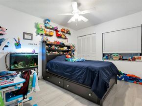 2682 N Nob Hill Rd, Sunrise FL 33322